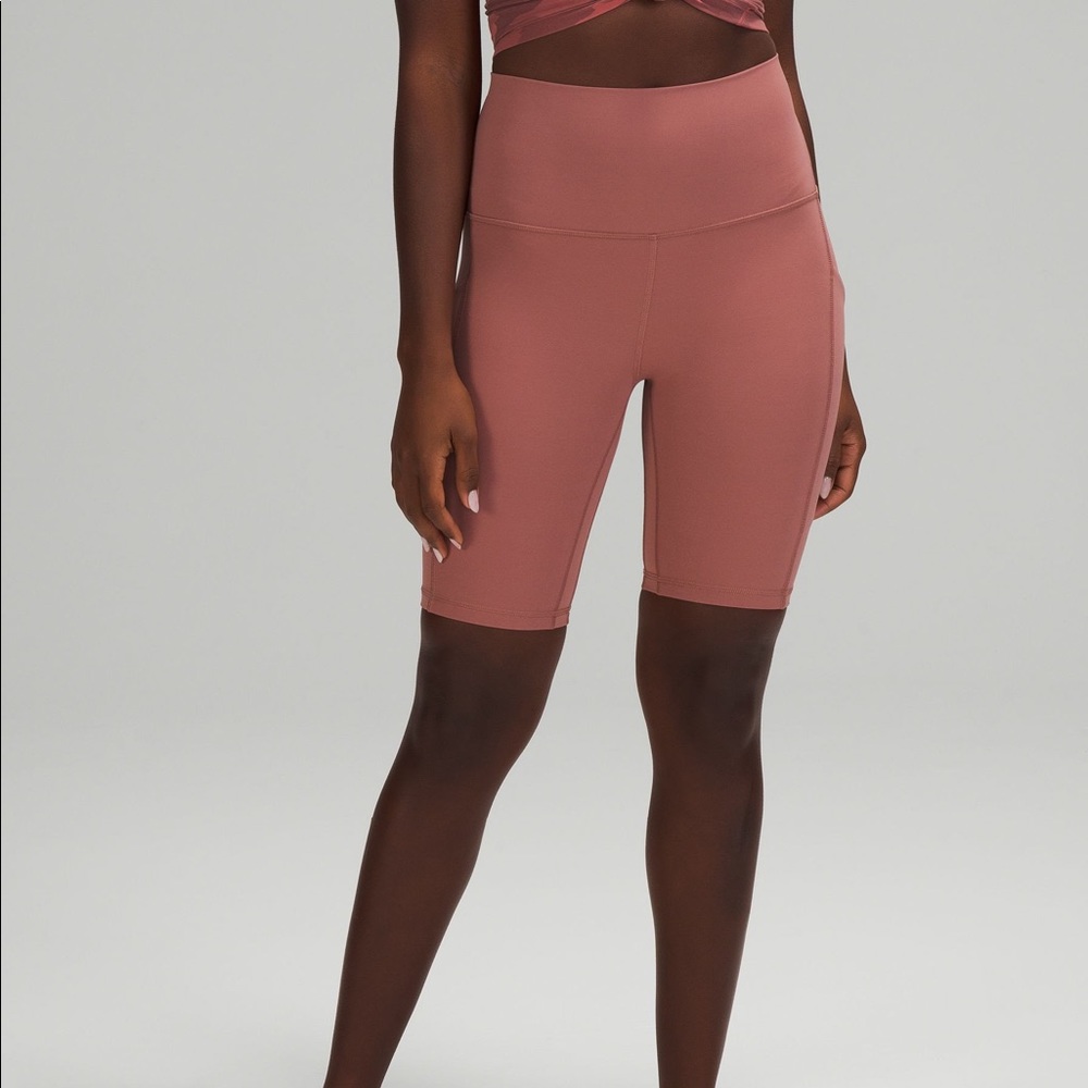 Lululemon ALIGN™ HIGH RISE SHORT WITH POCKETS 8"